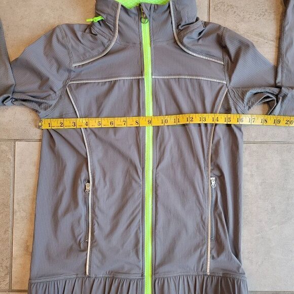 Ivivva (by Lululemon)Full Zip Grey Green Hoodie size 14 - Picture 7 of 8